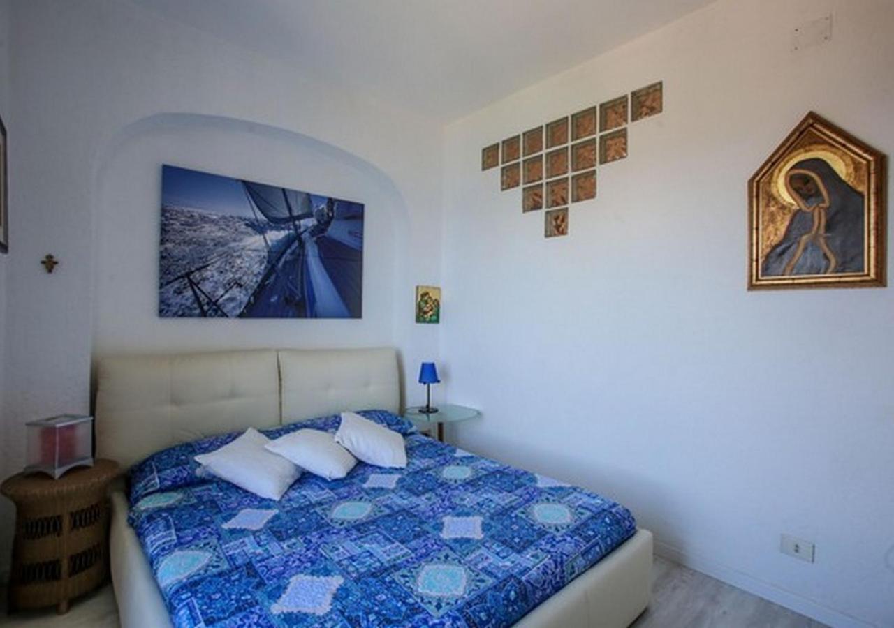 Апартаменты Terrace Sea View Порто Санто Стефано Экстерьер фото